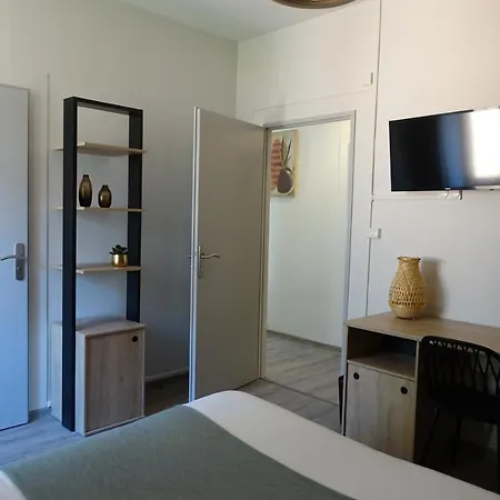 Hotel Logis Emeraude