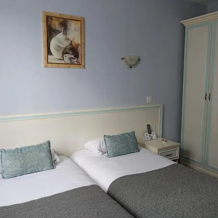 Logis Emeraude 2*