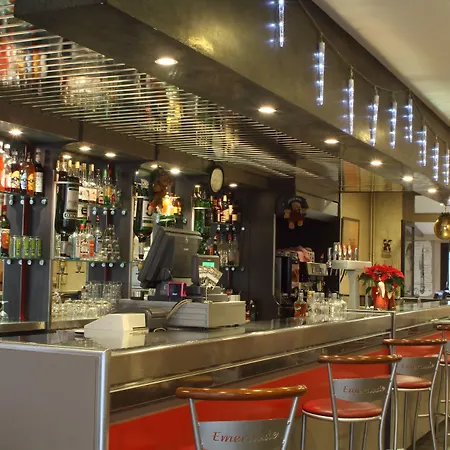 Logis Emeraude Hotel