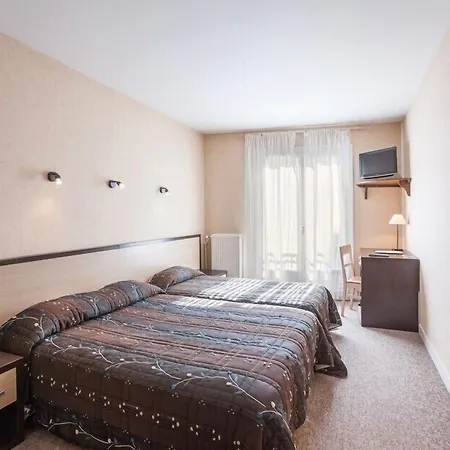 Logis Emeraude Hotel 2*