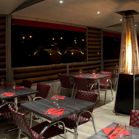 Logis Emeraude 2* Confolens