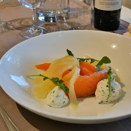 Hotel Logis Emeraude