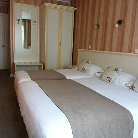 Logis Emeraude 2* Confolens