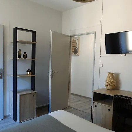 Hotel Logis Emeraude