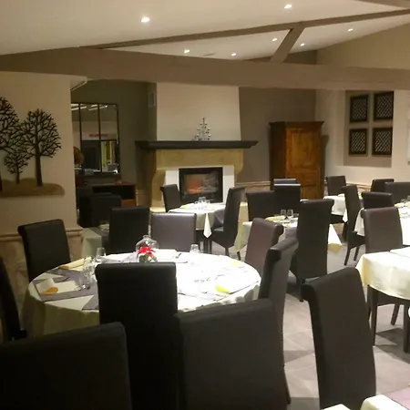 Logis Emeraude Hotel Confolens