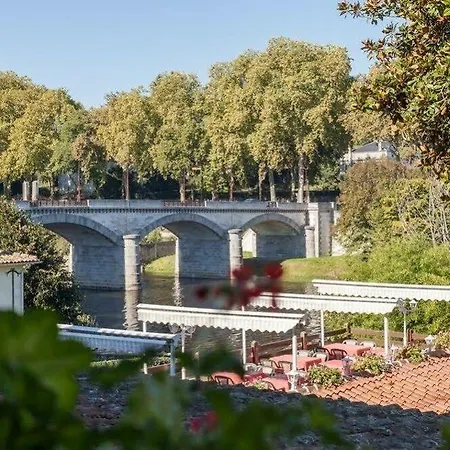 Logis Emeraude Confolens